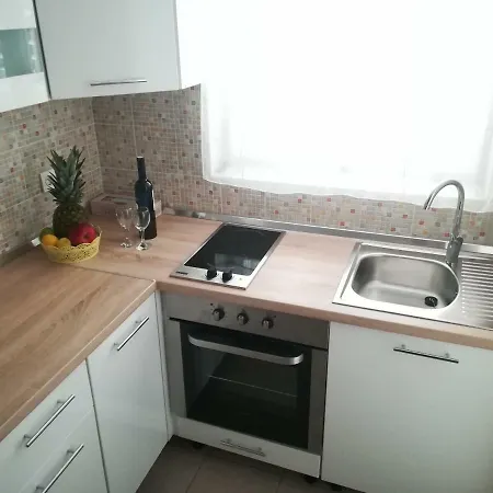 Nana Apartment