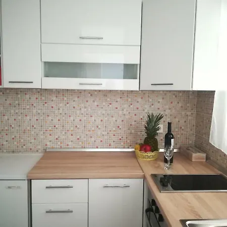 Nana Apartment *